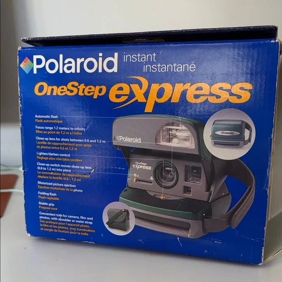 Polaroid OneStep Express Camera - Picture 2 of 3